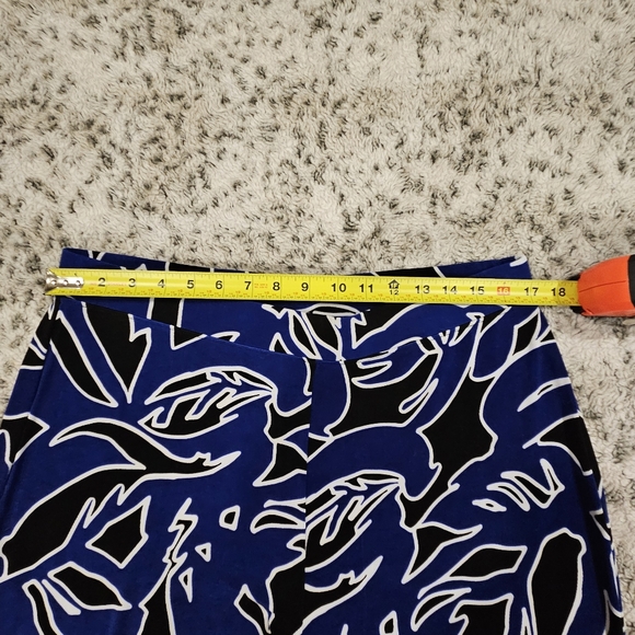 Chico's Travelers SZ 2/L/12 Pull On Wide Leg Stretch Crop Pants Abstract Print - Picture 6 of 11